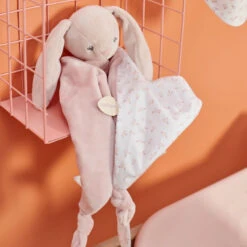 Maxi-doudou Pomme Le Lapin NATTOU Alice Et Pomme 7 Maxi-doudou Pomme Le Lapin NATTOU Alice Et Pomme -Nattou maxi doudou pomme le lapin nattou alice et pomme 2