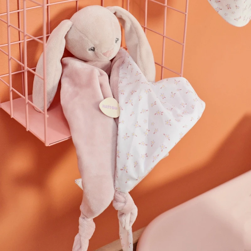 Maxi-doudou Pomme Le Lapin NATTOU Alice Et Pomme 5 Maxi-doudou Pomme Le Lapin NATTOU Alice Et Pomme – Image 3